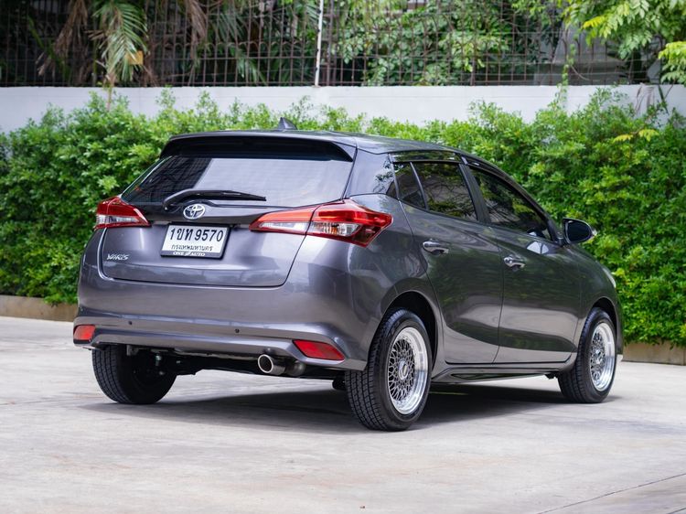 Toyota Yaris 2020 1.2 Sport Sedan เบนซิน ไม่ติดแก๊ส เกียร์อัตโนมัติ เทา รูปที่ 4