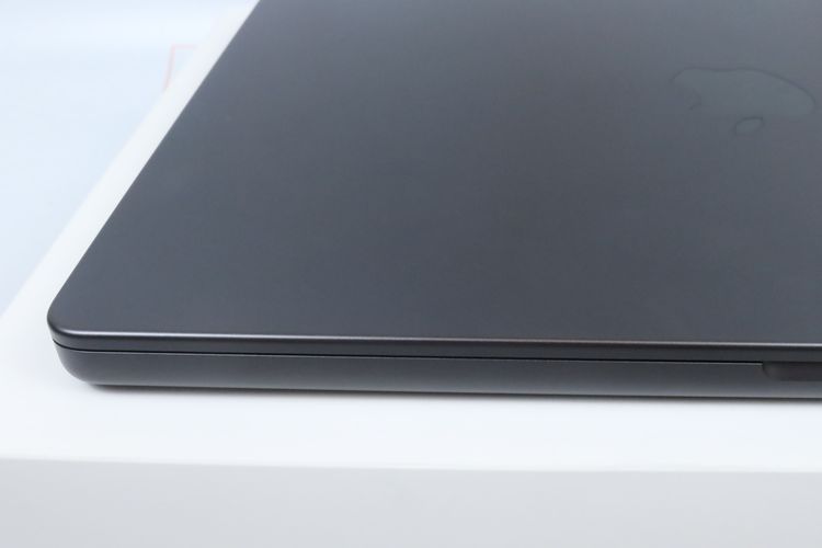 MacBook Pro M5 14" 16.1TB Batt100 ประกัน 03.27 รูปที่ 6