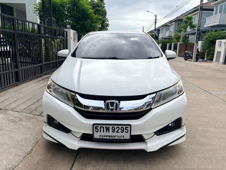 Honda City 2016 1.5 V Plus i-VTEC Sedan เบนซิน เกียร์อัตโนมัติ ขาว