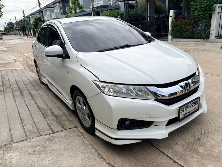 Honda City 2016 1.5 V Plus i-VTEC Sedan เบนซิน เกียร์อัตโนมัติ ขาว รูปที่ 3