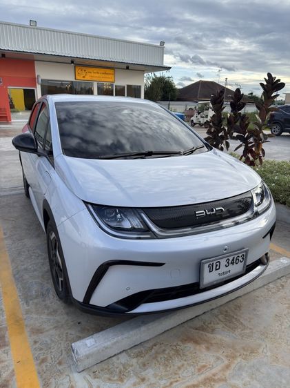 รถ BYD Dolphin Standard Range สี ขาว