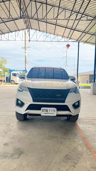 Toyota Fortuner 2016 2.8 TRD Sportivo 4WD Utility-car ดีเซล เกียร์อัตโนมัติ ขาว รูปที่ 4