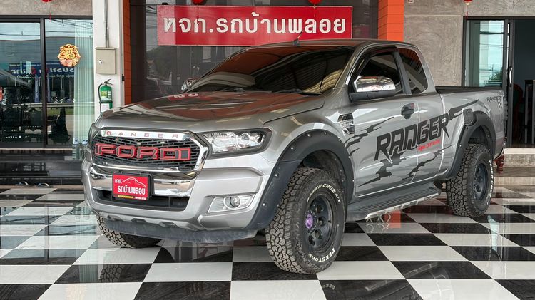รถ Ford Ranger 2.2 Hi-Rider XLT สี บรอนซ์เงิน