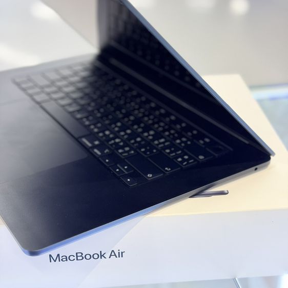 MacBook air m5 15.3 512gb รูปที่ 2