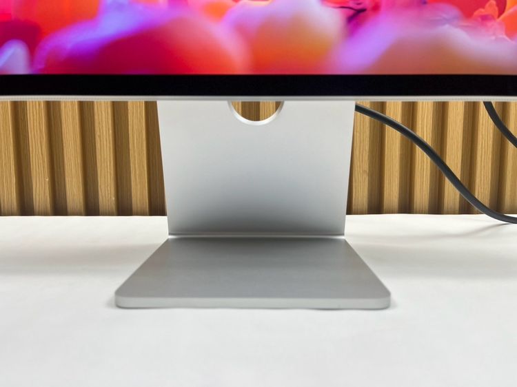 Studio Display 27-inch Retina 5K Stand Glass รูปที่ 4