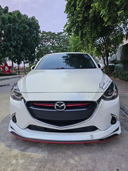 รถ Mazda Mazda 2 1.3 C สี ขาว