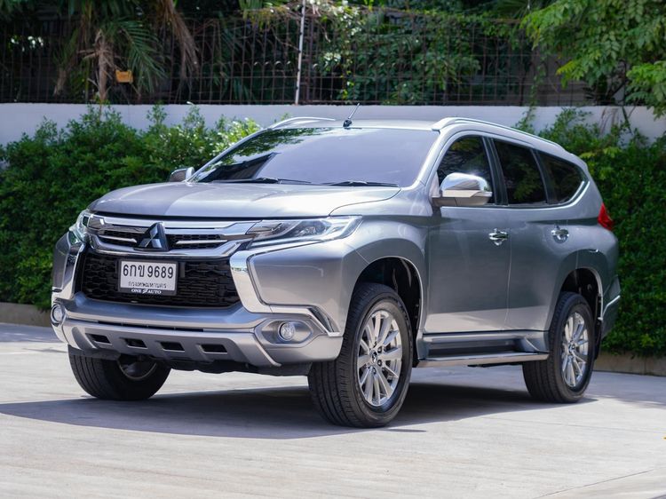 Mitsubishi Pajero Sport 2017 2.4 GT Utility-car ดีเซล ไม่ติดแก๊ส เกียร์อัตโนมัติ บรอนซ์เงิน รูปที่ 3
