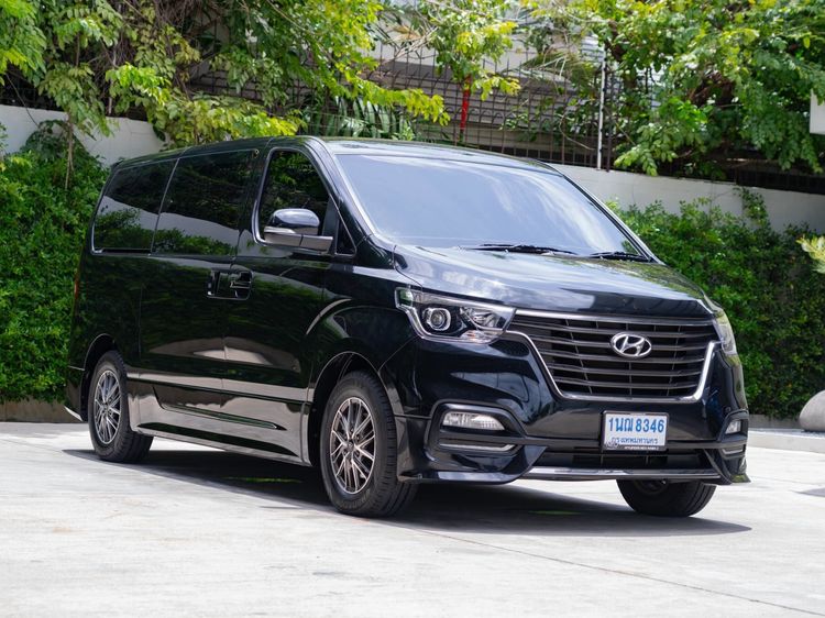 รถ Hyundai H-1  2.5 Elite NS สี ดำ
