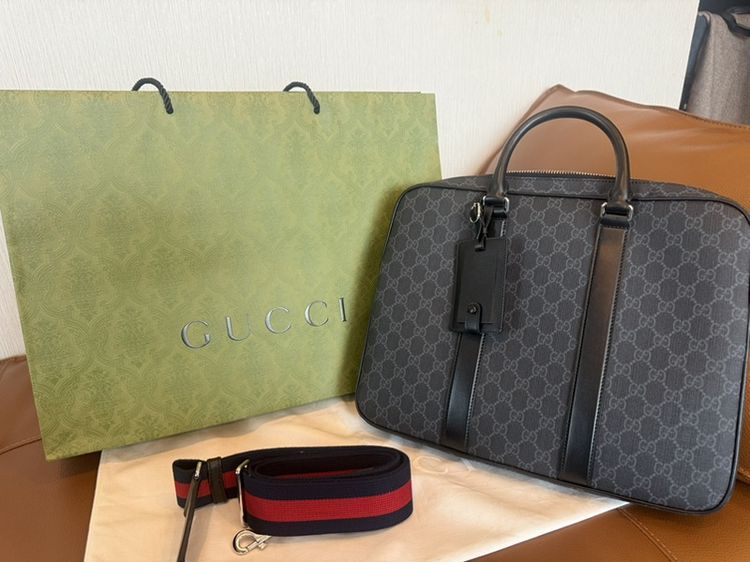 กระเป๋า เอกสาร / Computer Gucci สภาพใหม่ 99%