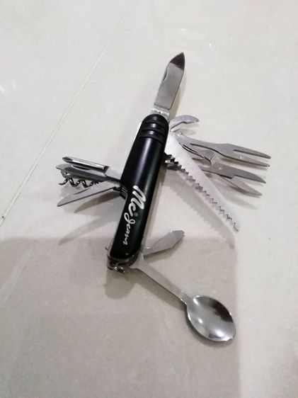 ขาย มีดพกอเนกประสงค์ 11 ใน 1 (11-in-1 Multi-Tool) ด้ามจับสีดำที่สกรีนโลโก้แบรนด์ McJeans รูปที่ 11