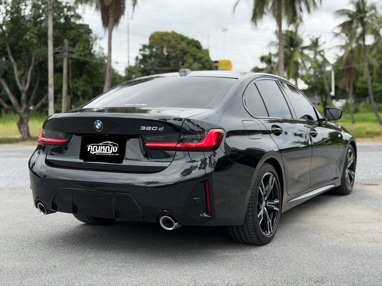BMW Series 3 2023 320d Sedan ดีเซล ไม่ติดแก๊ส เกียร์อัตโนมัติ ดำ รูปที่ 2
