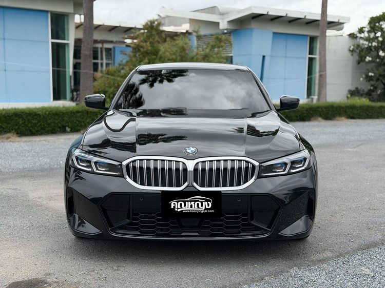 BMW Series 3 2023 320d Sedan ดีเซล ไม่ติดแก๊ส เกียร์อัตโนมัติ ดำ รูปที่ 3
