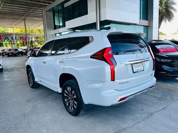 Mitsubishi Pajero Sport 2022 2.4 GT Premium 4WD Utility-car ดีเซล ไม่ติดแก๊ส เกียร์อัตโนมัติ ขาว รูปที่ 4