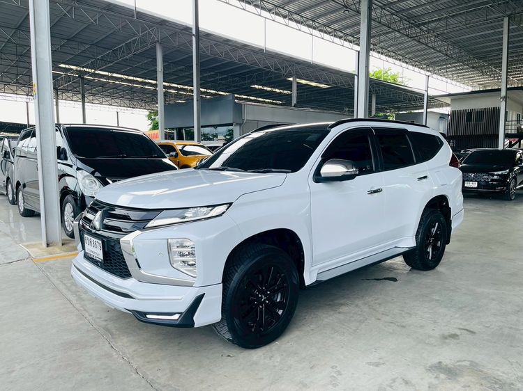 รถ Mitsubishi Pajero Sport 2.4 GT Premium Elite Edition 4WD สี ขาว