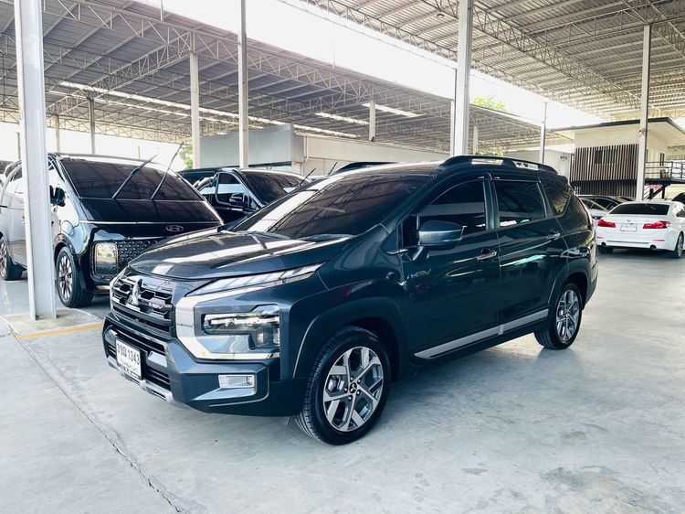 รถ Mitsubishi Xpander Cross 1.6 HEV สี เทา