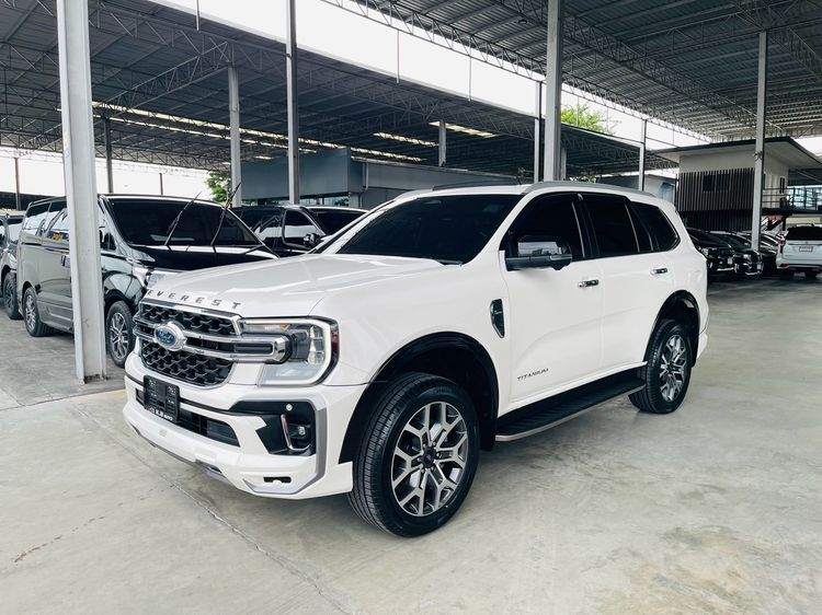 Ford Everest 2023 2.0 Bi-Turbo Titanium+ Utility-car ดีเซล ไม่ติดแก๊ส เกียร์อัตโนมัติ ขาว