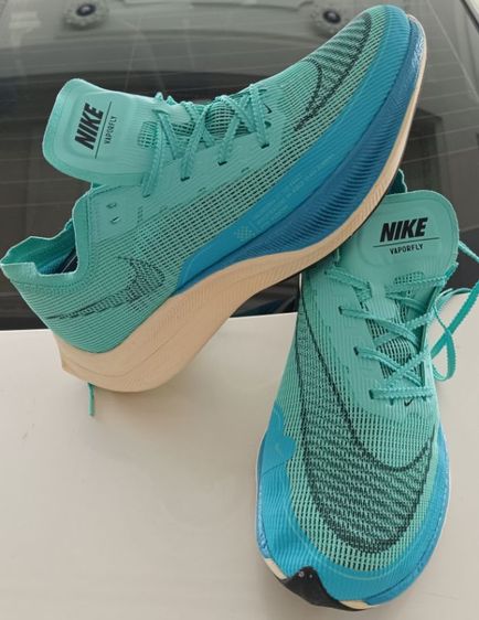 ขายถูก Nike Vaporfly size43/275cm ของแท้ 100% สภาพสวย โคตร เบานุ่ม