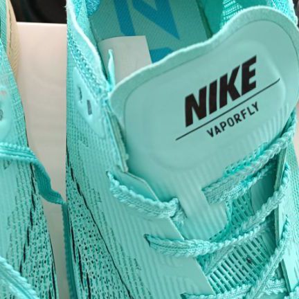 ขายถูก Nike Vaporfly size43/275cm ของแท้ 100% สภาพสวย โคตร เบานุ่ม รูปที่ 8