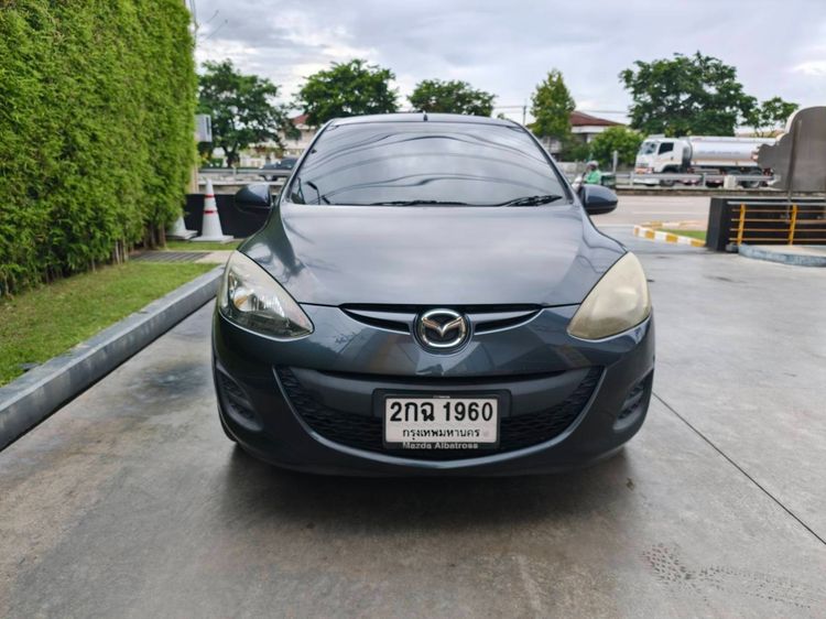 Mazda Mazda 2 2013 1.5 Elegance Groove Sedan เบนซิน ไม่ติดแก๊ส เกียร์อัตโนมัติ เทา รูปที่ 2