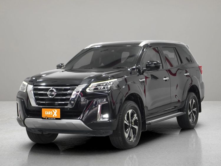 รถ Nissan Terra 2.3 VL สี ดำ