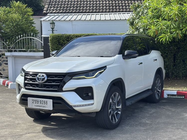Toyota Fortuner 2022 2.4 Commander Utility-car ดีเซล ไม่ติดแก๊ส เกียร์อัตโนมัติ ขาว รูปที่ 3