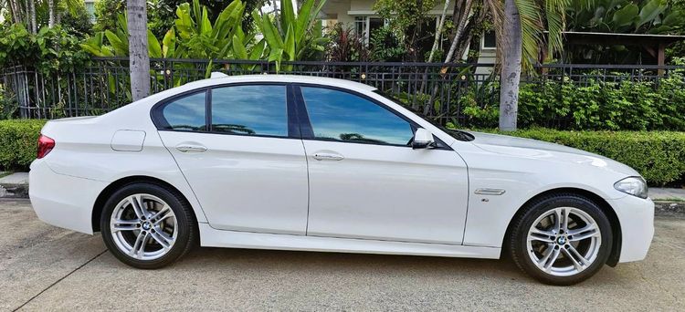 BMW Series 5 2015 520d Sedan ดีเซล ไม่ติดแก๊ส เกียร์อัตโนมัติ ขาว รูปที่ 4