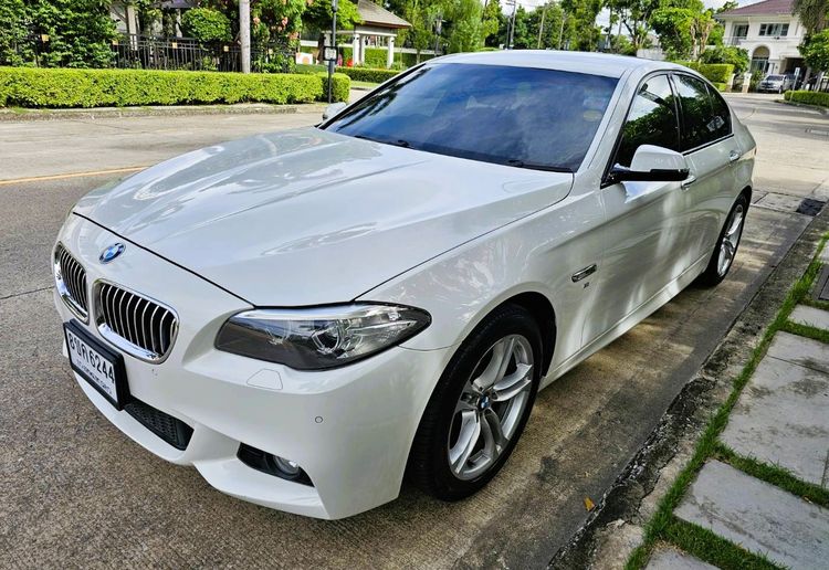 BMW Series 5 2015 520d Sedan ดีเซล ไม่ติดแก๊ส เกียร์อัตโนมัติ ขาว รูปที่ 2