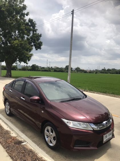 รถ Honda City 1.5 V สี แดง