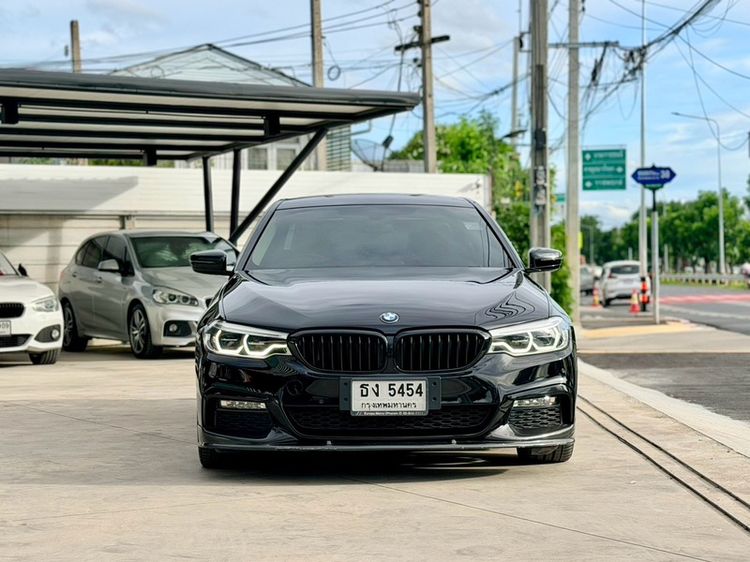 รถ BMW Series 5 520d สี ดำ