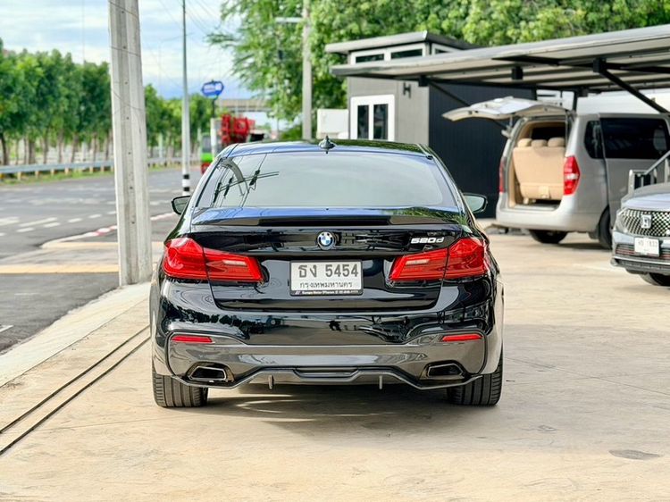 รถ BMW Series 5 520d สี ดำ