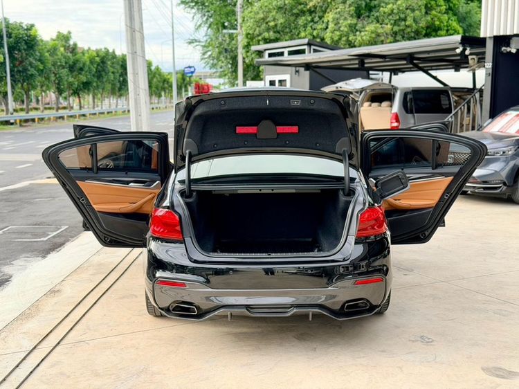 BMW Series 5 2019 520d Sedan ดีเซล ไม่ติดแก๊ส เกียร์อัตโนมัติ ดำ รูปที่ 2