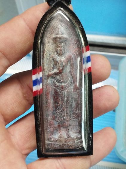 พระร่วงหลังรางปืนเนื้อสนิมแดง