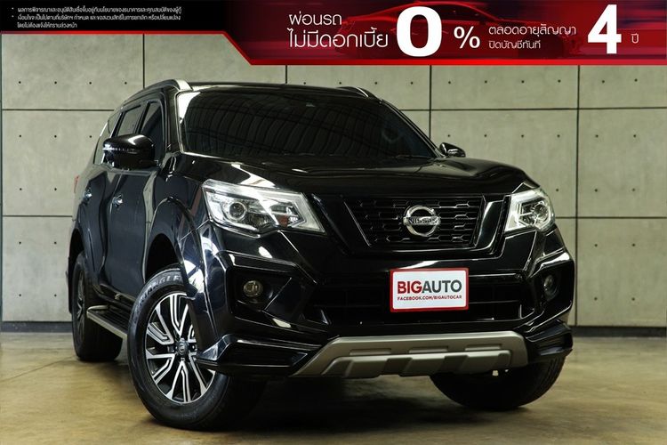 รถ Nissan Terra 2.3 VL สี ดำ