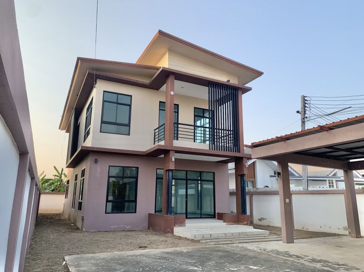 บ้านเดี่ยว2 ชั้นวิวภูเขา ใกล้ถนนเลี่ยงเมือง ตลาด สถานีรถไฟ สะพานข้ามแม่น้ำแคว