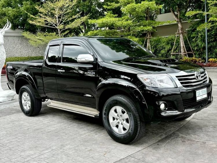 รถ Toyota Hilux Vigo Champ Smart Cab 2.5 E VNT Prerunner TRDSportivo สี ดำ