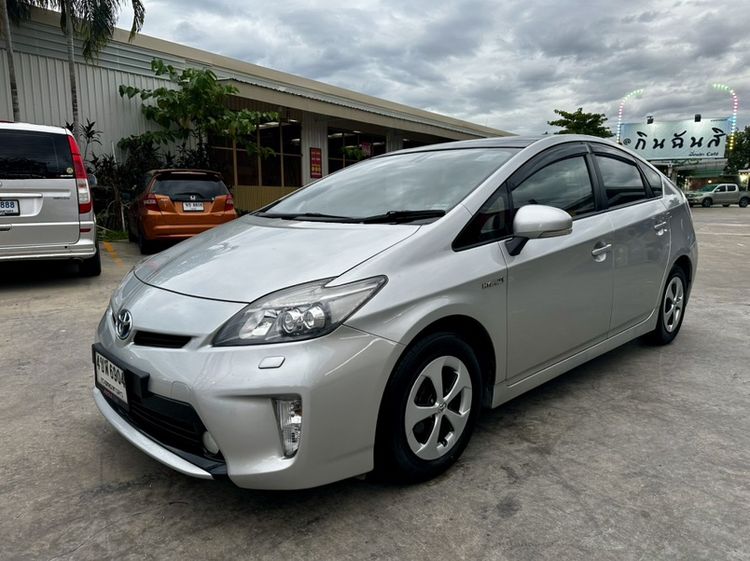 รถ Toyota Prius 1.8 Hybrid Top Option Grade สี เทา