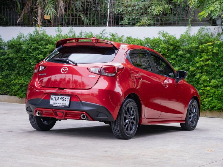 Mazda Mazda 2 2017 1.3 Sports High Connect Sedan เบนซิน ไม่ติดแก๊ส เกียร์อัตโนมัติ แดง รูปที่ 4