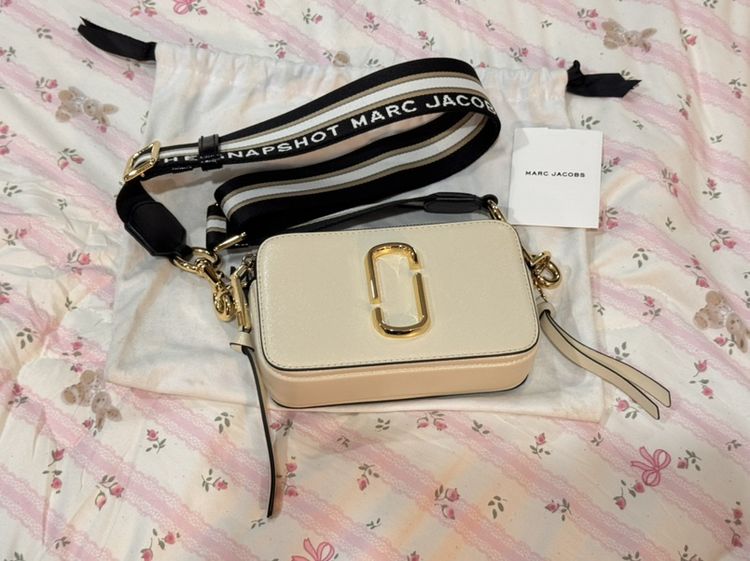 พีวีซี หญิง ขาว กระเป๋า Marc Jacobs ของแท้💯มือ2 98%