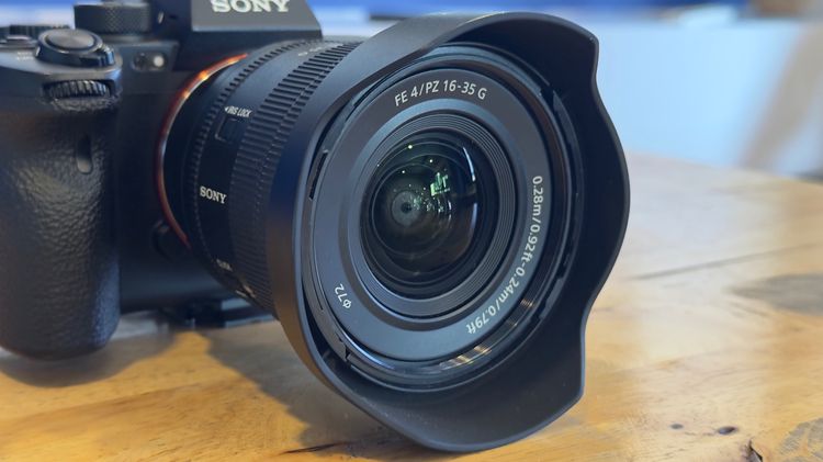 เลนส์มุมกว้าง Sony 16-35mm F4 G สภาพเหมือนใหม่ เจ้าของคนแรก