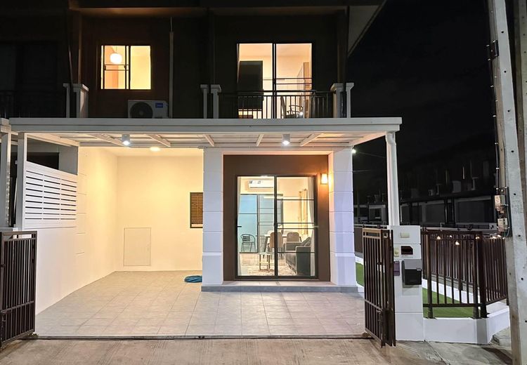 🏡✨ ให้เช่าทาวน์โฮม 2 ชั้น บ้านใหม่ตกแต่งพร้อมอยู่ ทำเลแม่เหียะ ✨🏡