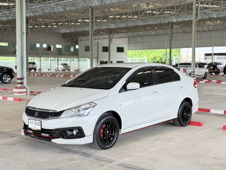 รถ Suzuki Ciaz 1.2 GL สี ขาว