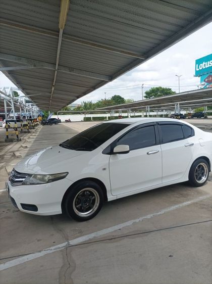Honda City 2012 1.5 S Sedan เบนซิน ไม่ติดแก๊ส เกียร์อัตโนมัติ ขาว รูปที่ 3