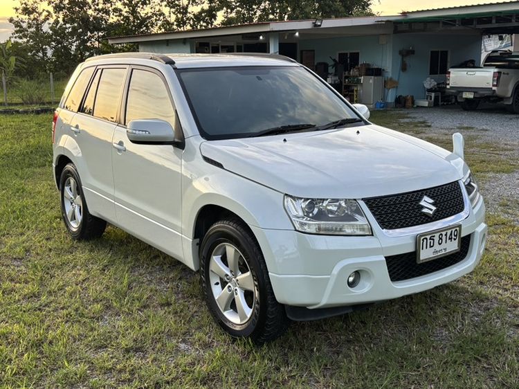 Suzuki Vitara 2012 2.0 Grand DLX Utility-car เบนซิน ไม่ติดแก๊ส เกียร์อัตโนมัติ ขาว รูปที่ 2