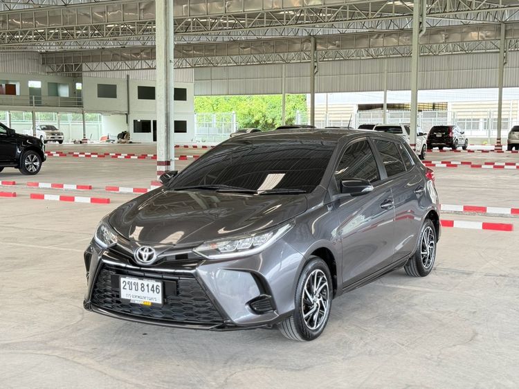 รถ Toyota Yaris 1.2 Entry สี เทา