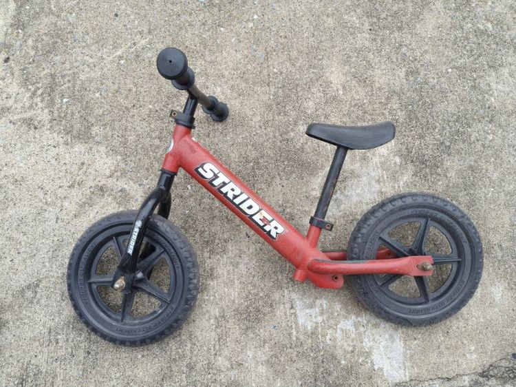 รถจักรยานทรงตัว จักรยานเด็ก balance bike มือสองสภาพสมบูรณ์