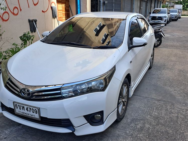 Toyota Altis 2014 1.6 E CNG Sedan เบนซิน NGV เกียร์อัตโนมัติ ขาว รูปที่ 4