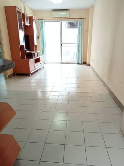 ขายด่วนคอนโด  ย่านจตุจักร  1  ห้องนอน  38 ตรม.  ปรับลดราคาลงเหลือ   990,000.-  บาท 