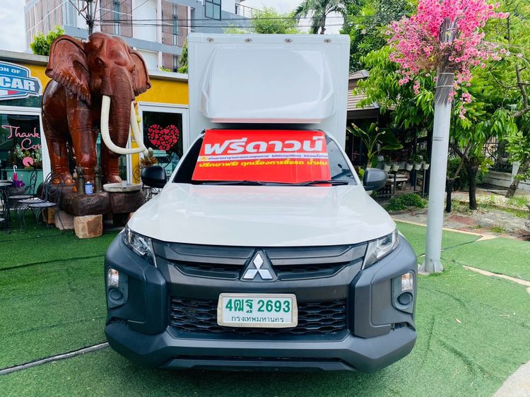 Mitsubishi Triton 2022 2.5 GL Pickup ดีเซล ไม่ติดแก๊ส เกียร์ธรรมดา ขาว