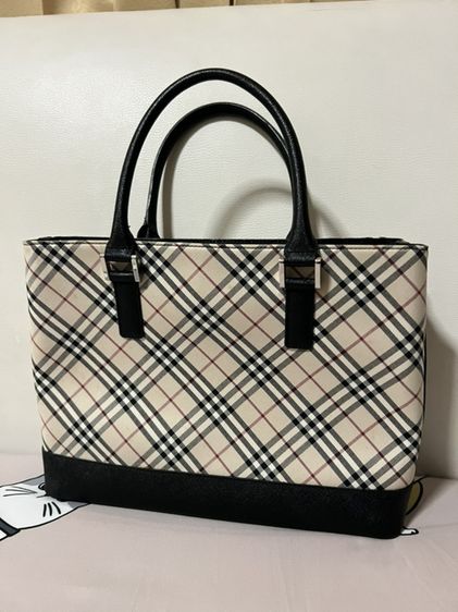 กระเป๋าถือ Burberry รูปที่ 2