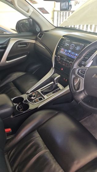 Mitsubishi Pajero Sport 2016 2.4 GT Premium 4WD Utility-car ดีเซล ไม่ติดแก๊ส เกียร์อัตโนมัติ ขาว รูปที่ 3